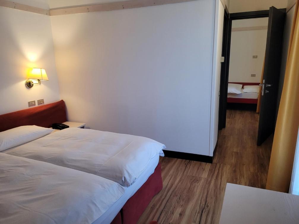 Antico Albergo Stella d'Italia Folgaria Esterno foto