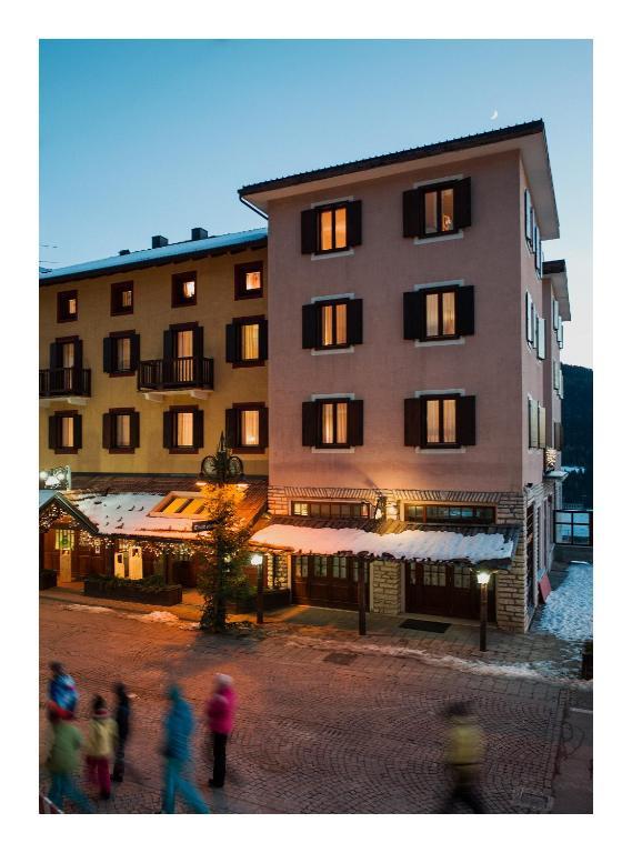 Antico Albergo Stella d'Italia Folgaria Esterno foto