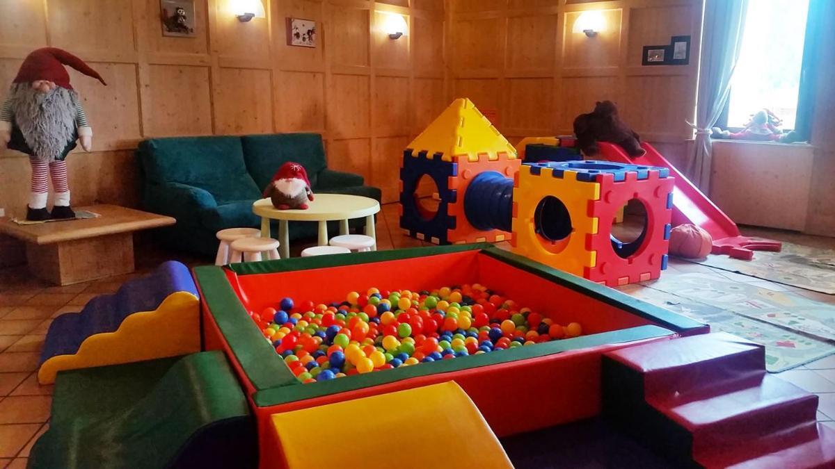 Antico Albergo Stella d'Italia Folgaria Esterno foto